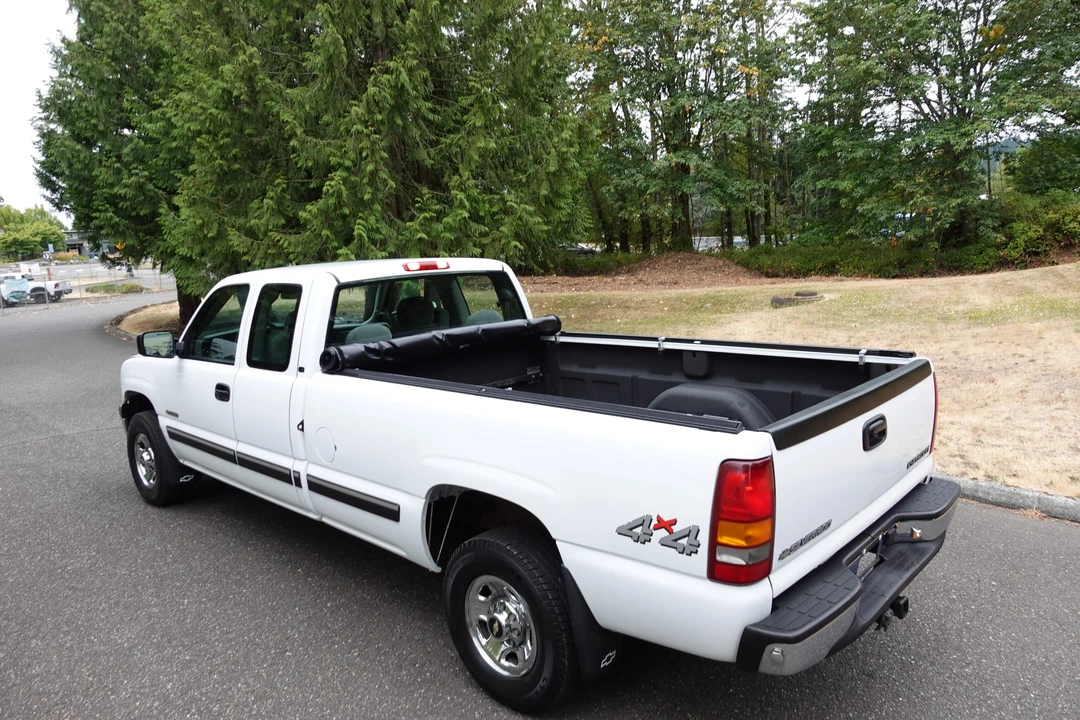 2000 Chevrolet Silverado Heavy Duty 1st Gen - Image 25 of 31