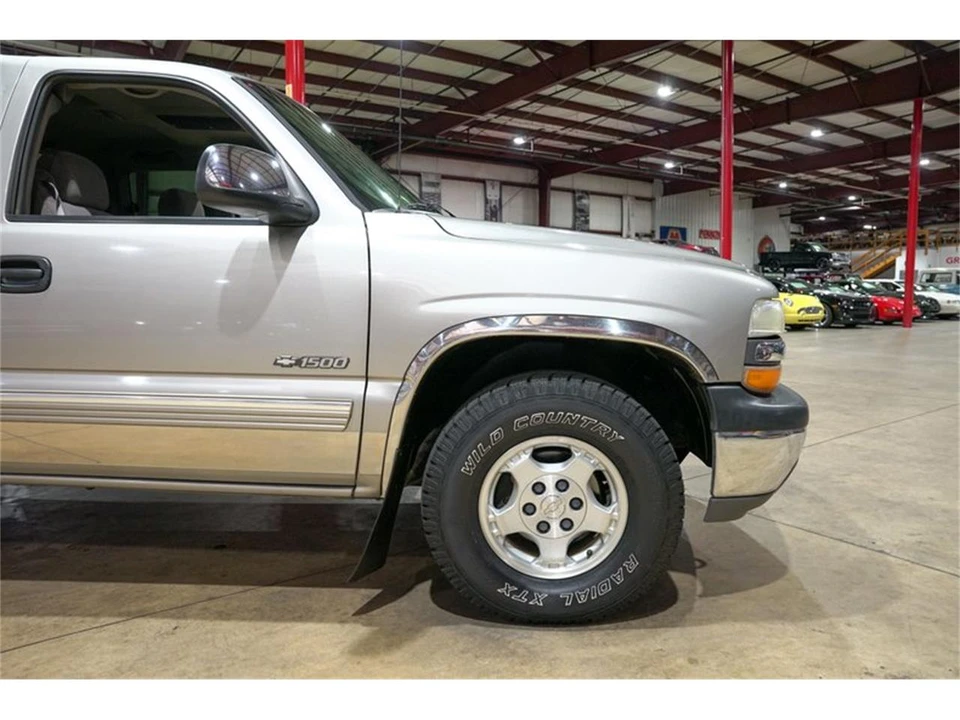 2000 Chevrolet Silverado 1st Gen - Image 11 of 31