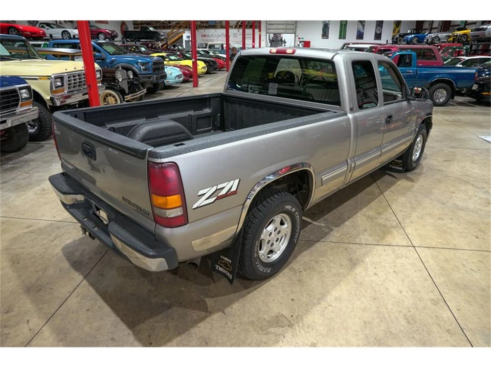2000 Chevrolet Silverado 1st Gen - Image 17 of 31