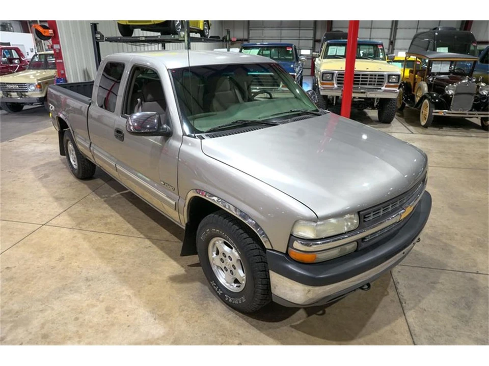 2000 Chevrolet Silverado 1st Gen - Image 14 of 31