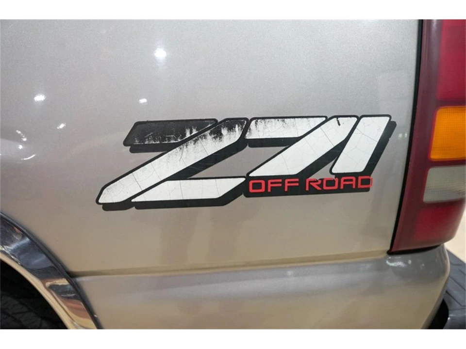 2000 Chevrolet Silverado 1st Gen - Image 24 of 31