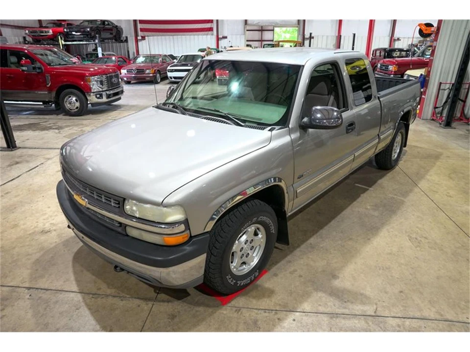 2000 Chevrolet Silverado 1st Gen - Image 15 of 31