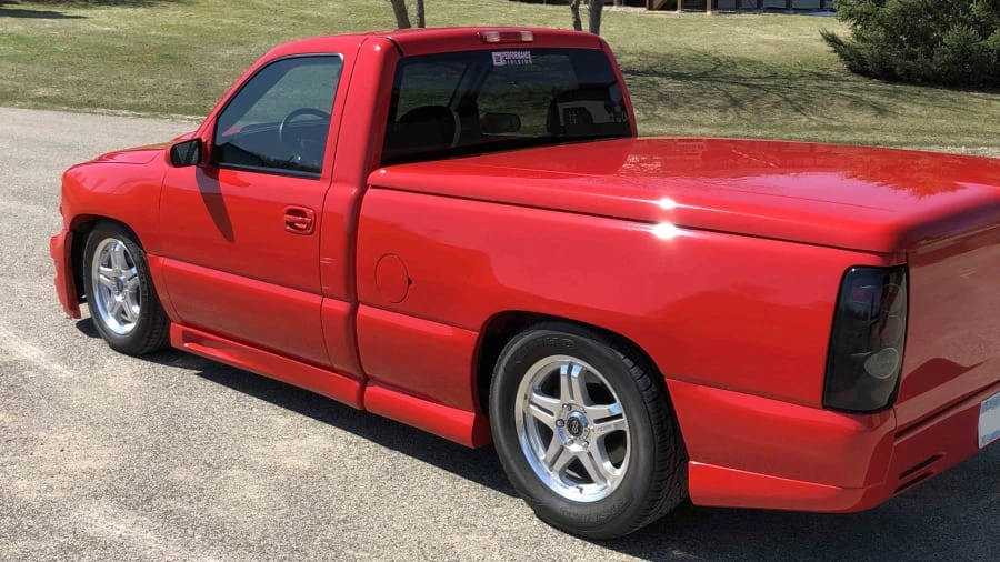 2000 Chevrolet Silverado 1st Gen - Image 2 of 12