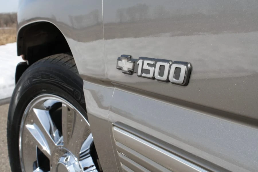 2000 Chevrolet Silverado 1st Gen - Image 9 of 12