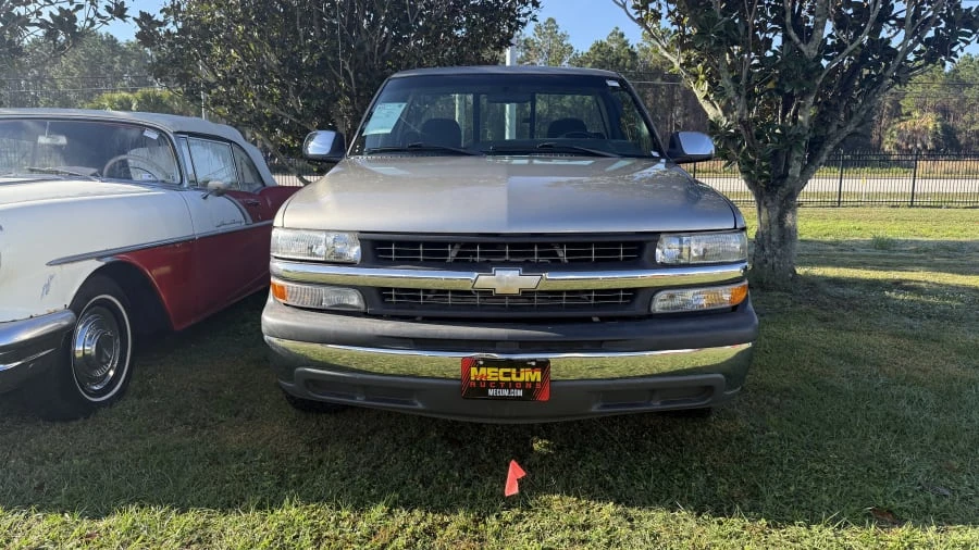 2000 Chevrolet Silverado 1st Gen - Image 4 of 9
