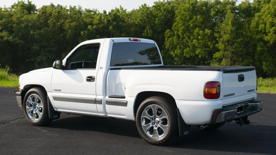 2000 Chevrolet Silverado 1st Gen - Image 3 of 13