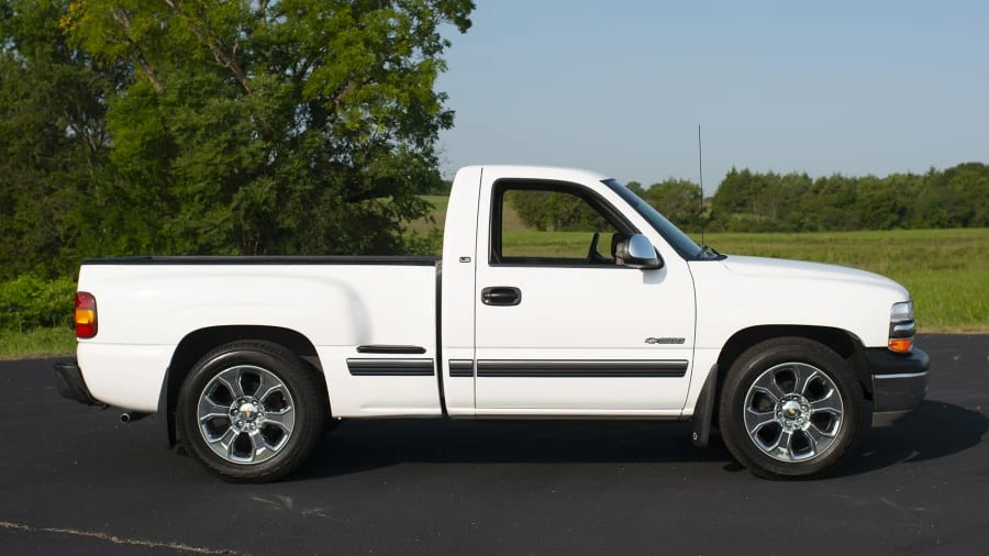 2000 Chevrolet Silverado 1st Gen - Image 5 of 13
