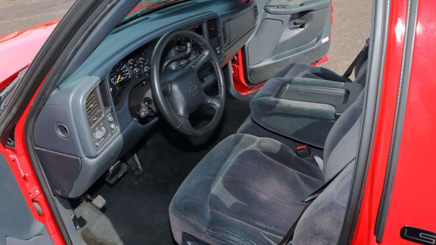 2000 Chevrolet Silverado 1st Gen - Image 4 of 20