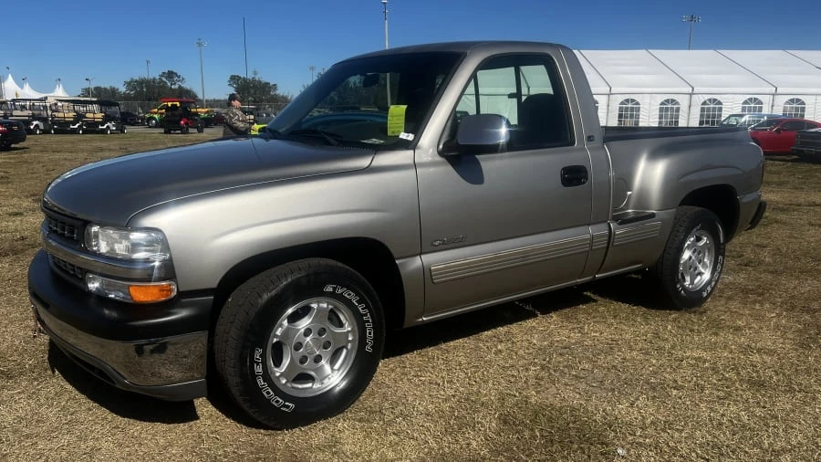 2000 Chevrolet Silverado 1st Gen - Image 5 of 12