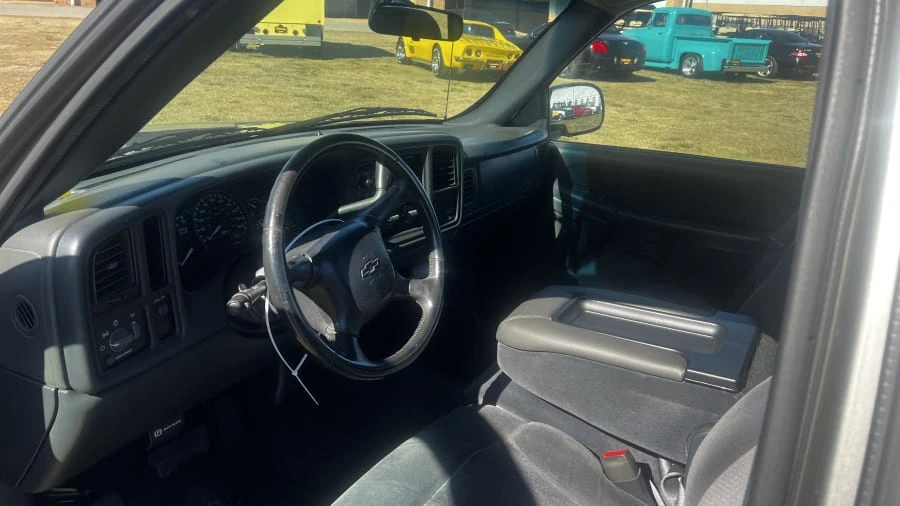 2000 Chevrolet Silverado 1st Gen - Image 9 of 12