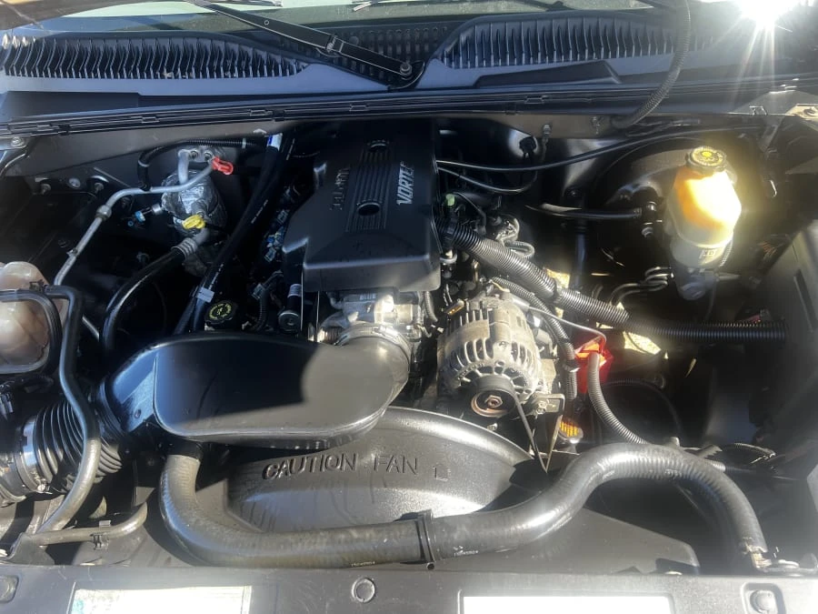 2000 Chevrolet Silverado 1st Gen - Image 11 of 12