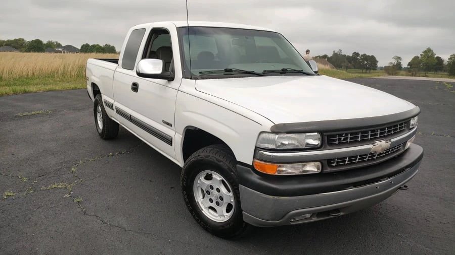 2000 Chevrolet Silverado 1st Gen - Image 3 of 5