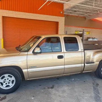2000 Chevrolet Silverado LS