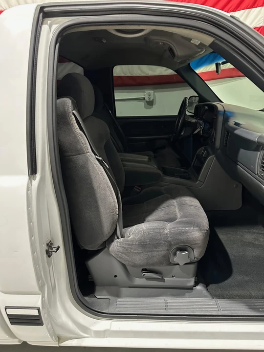 2000 Chevrolet Silverado 1st Gen - Image 13 of 21