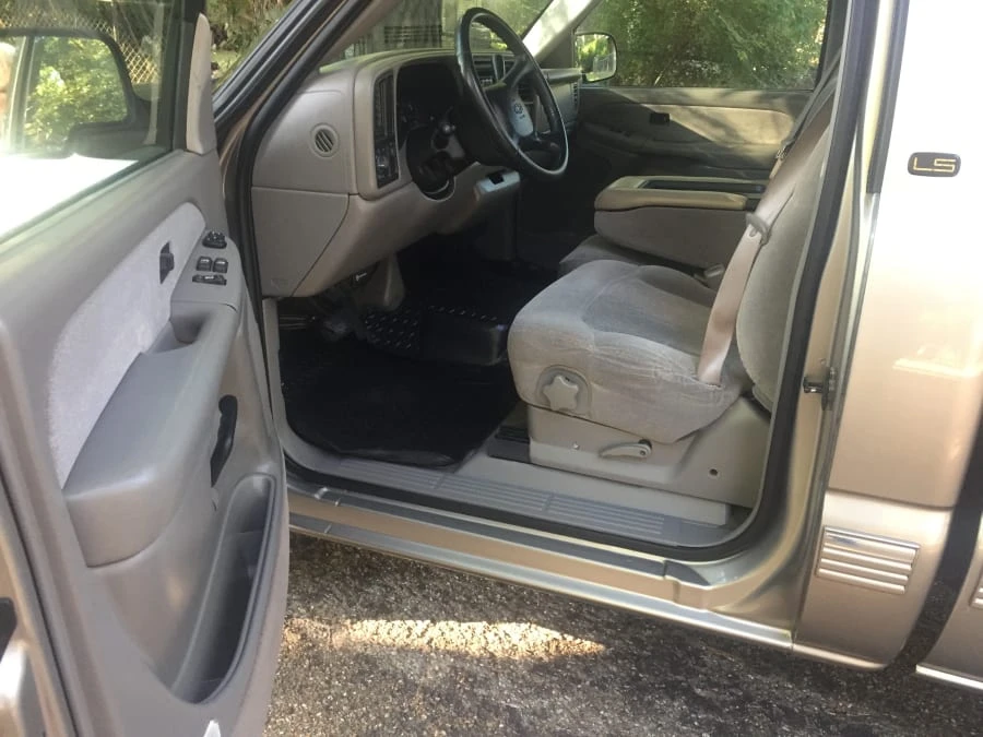 2000 Chevrolet Silverado 1st Gen - Image 3 of 4