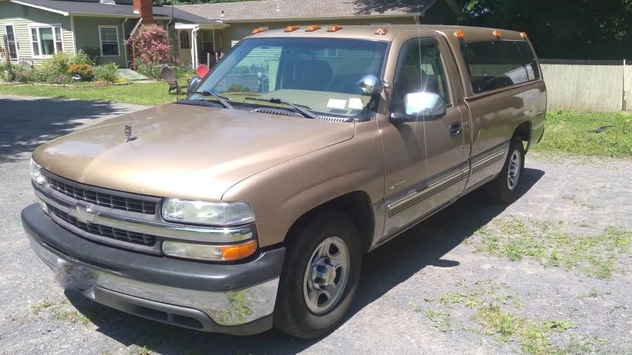 2000 Chevrolet Silverado 1st Gen - Image 3 of 7
