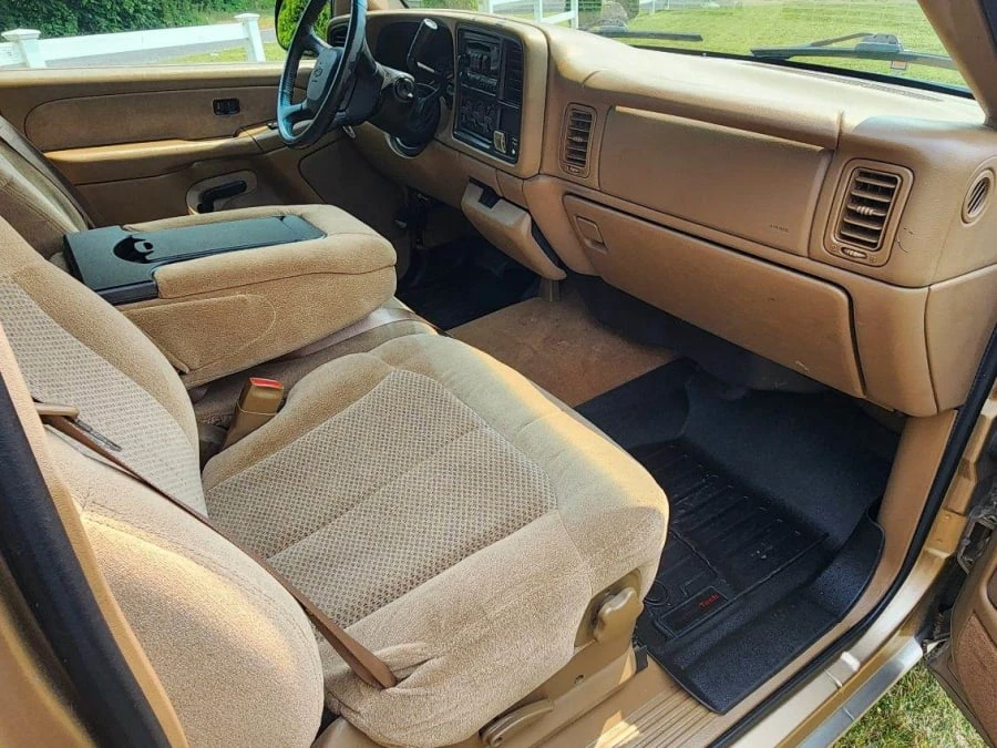 2000 Chevrolet Silverado 1st Gen - Image 8 of 11