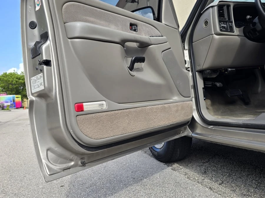 2000 Chevrolet Silverado 1st Gen - Image 11 of 22