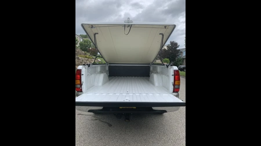 2000 Chevrolet Silverado 1st Gen - Image 8 of 11