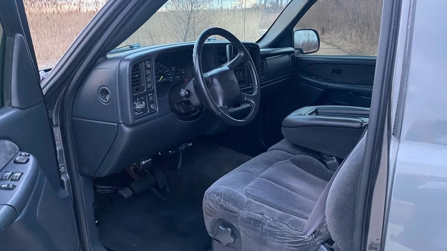 2000 Chevrolet Silverado 1st Gen - Image 10 of 13