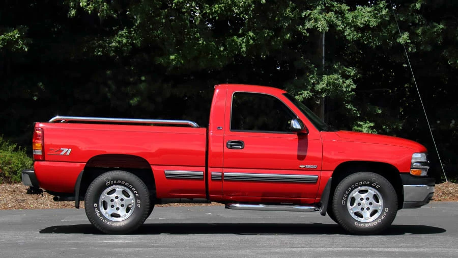 2000 Chevrolet Silverado 1st Gen - Image 2 of 23