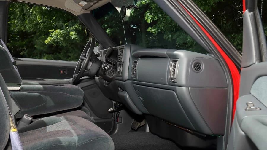 2000 Chevrolet Silverado 1st Gen - Image 5 of 23
