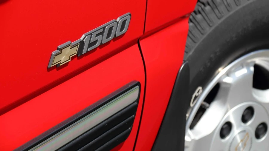 2000 Chevrolet Silverado 1st Gen - Image 15 of 23