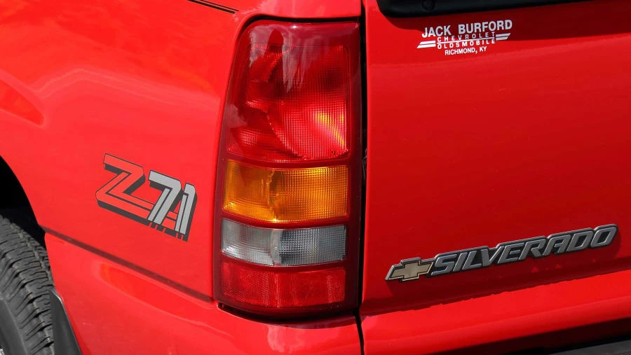 2000 Chevrolet Silverado 1st Gen - Image 23 of 23