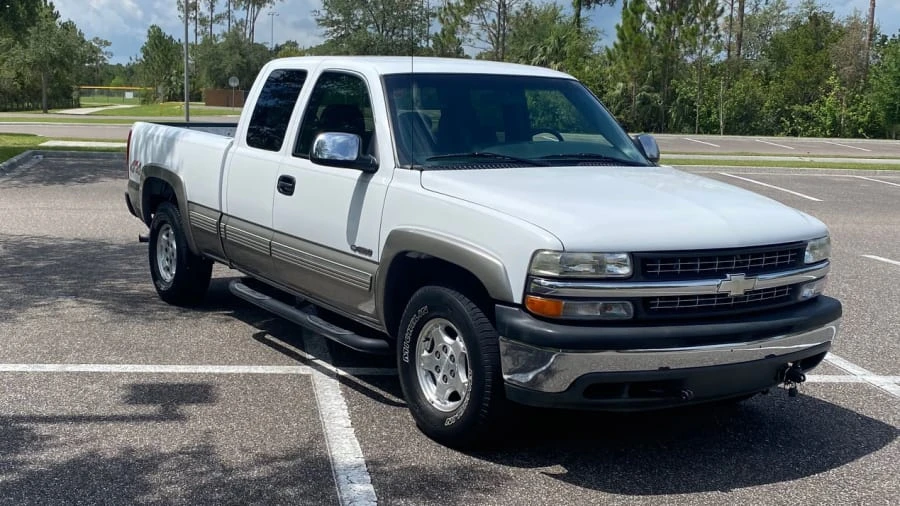 2000 Chevrolet Silverado 1st Gen - Image 6 of 15