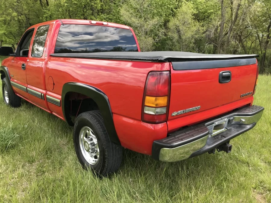 2000 Chevrolet Silverado 1st Gen - Image 3 of 5