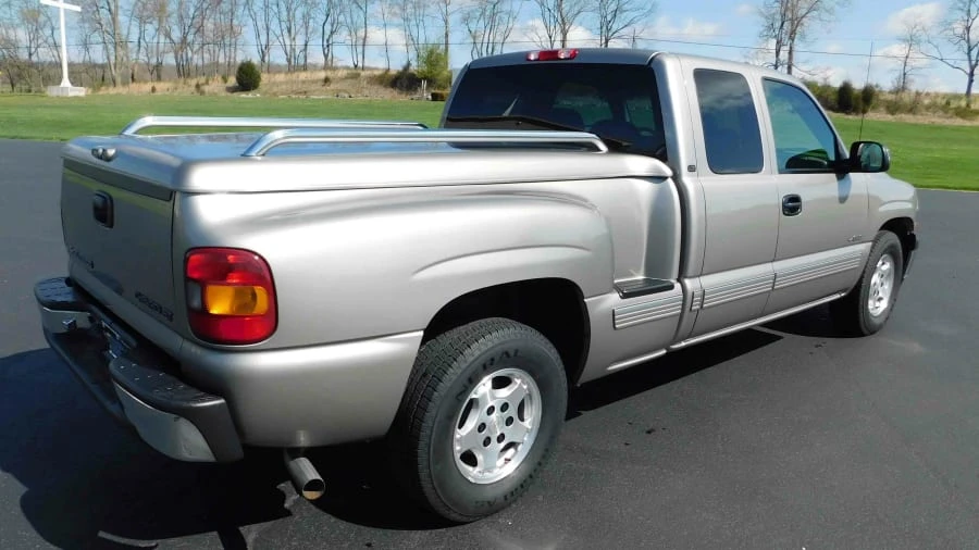 2000 Chevrolet Silverado 1st Gen - Image 3 of 13