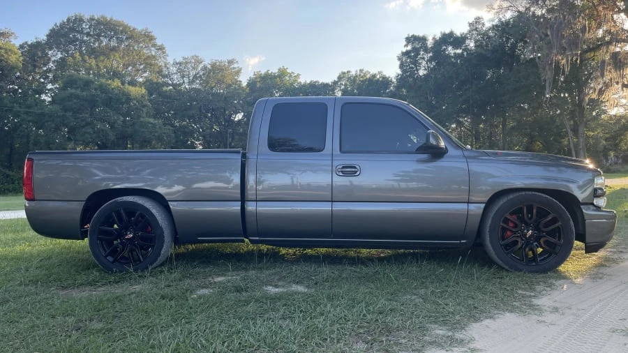 2000 Chevrolet Silverado 1st Gen - Image 2 of 12