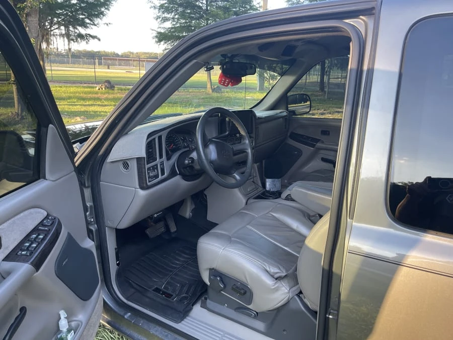 2000 Chevrolet Silverado 1st Gen - Image 9 of 12