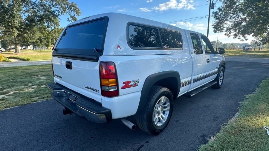 2000 Chevrolet Silverado 1st Gen - Image 3 of 11