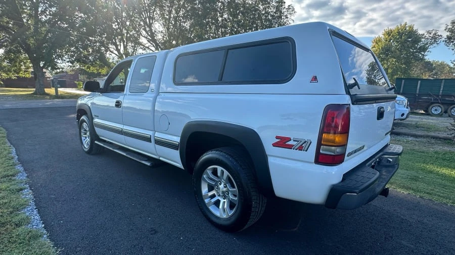 2000 Chevrolet Silverado 1st Gen - Image 8 of 11