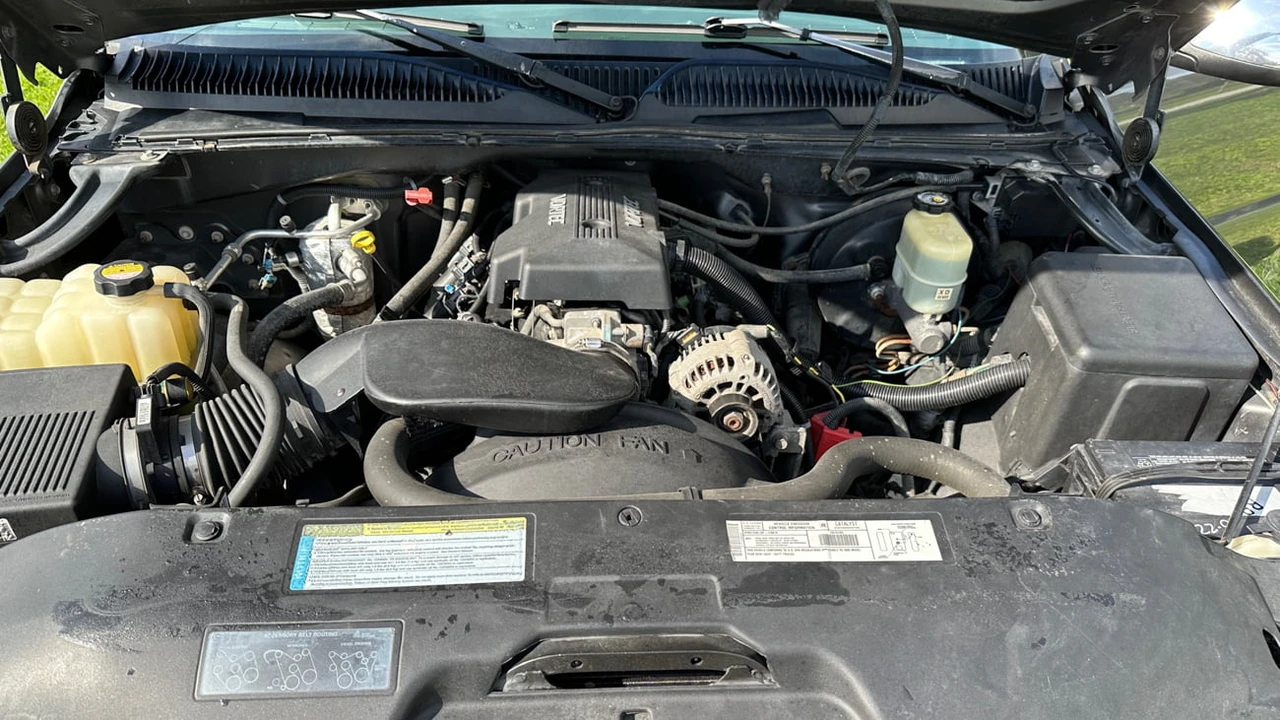2000 Chevrolet Silverado 1st Gen - Image 8 of 19