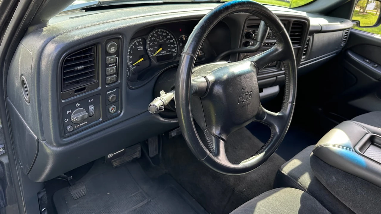2000 Chevrolet Silverado 1st Gen - Image 9 of 19