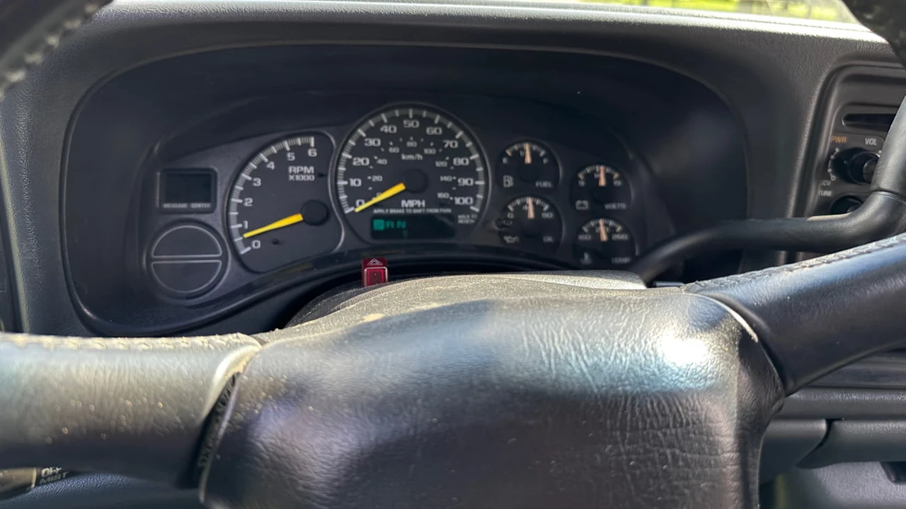 2000 Chevrolet Silverado 1st Gen - Image 11 of 19