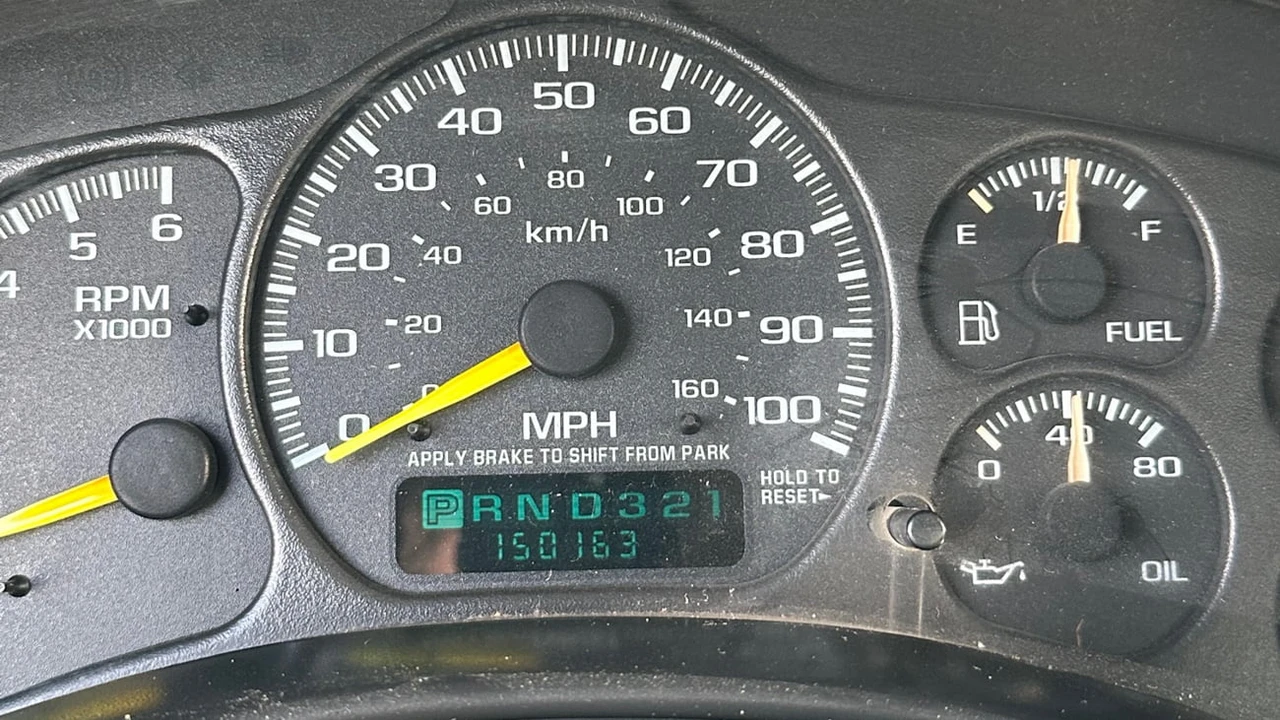 2000 Chevrolet Silverado 1st Gen - Image 12 of 19