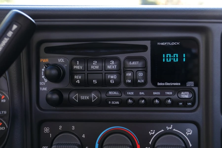 2000 Chevrolet Silverado 1st Gen - Image 25 of 31