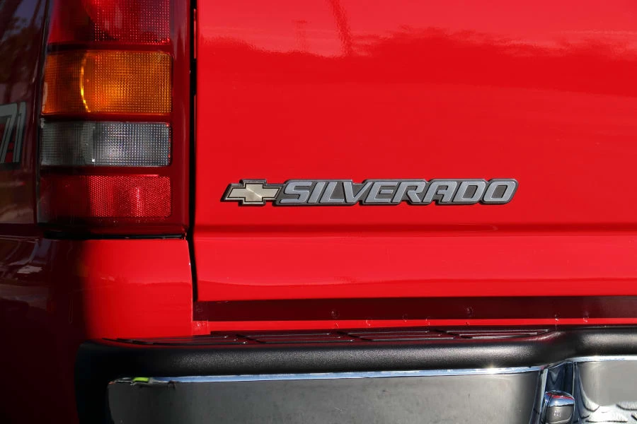 2000 Chevrolet Silverado 1st Gen - Image 18 of 31