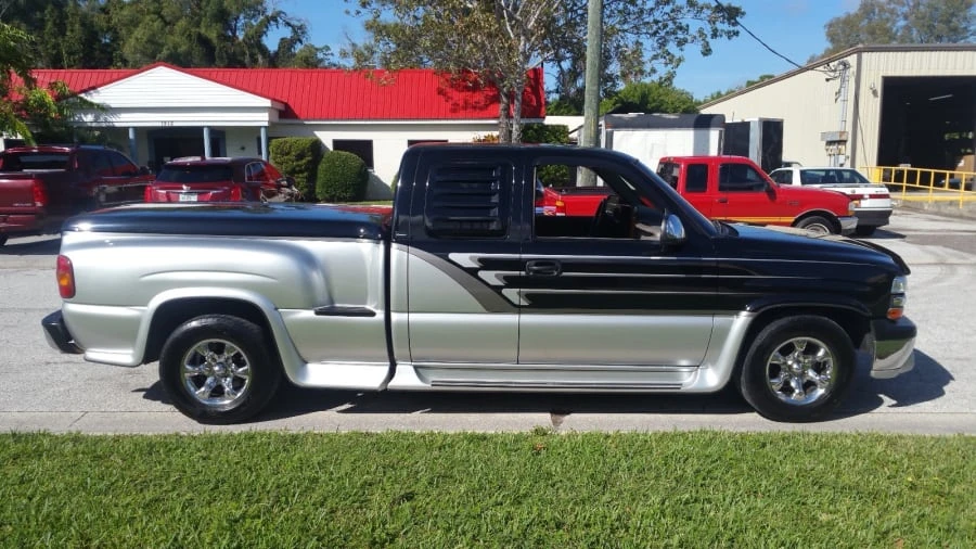 2000 Chevrolet Silverado 1st Gen - Image 2 of 9