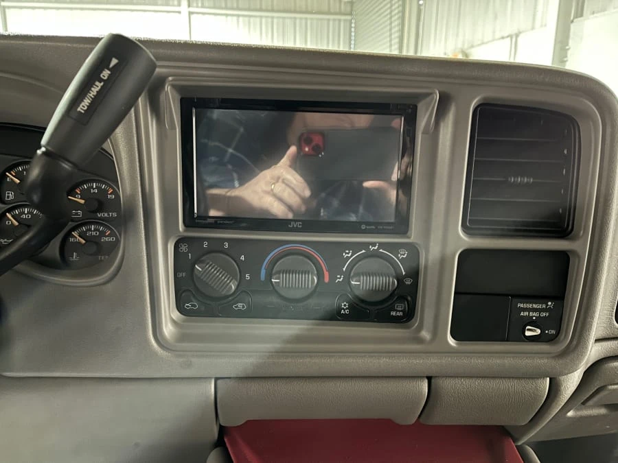 2000 Chevrolet Silverado 1st Gen - Image 9 of 31