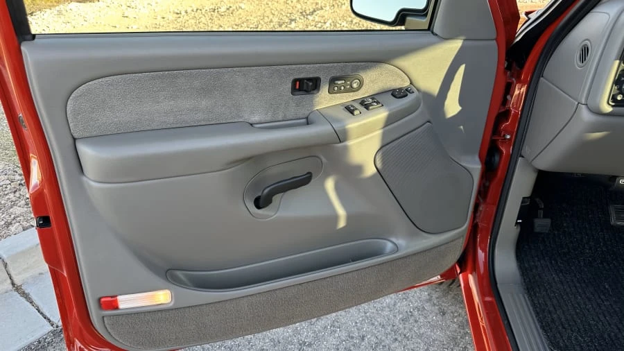 2000 Chevrolet Silverado 1st Gen - Image 23 of 31