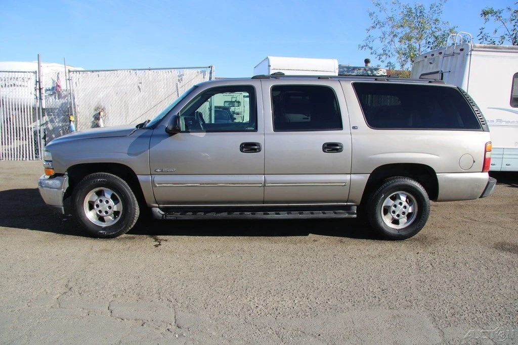 2000 Chevrolet Suburban 9th Gen - Image 3 of 21