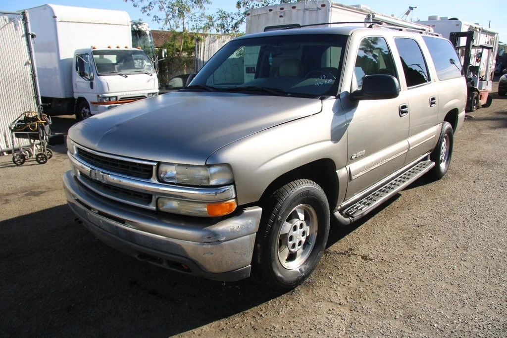 2000 Chevrolet Suburban 9th Gen - Image 2 of 21