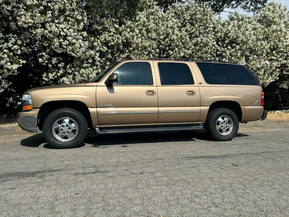2000 Chevrolet Suburban 9th Gen - Image 11 of 31