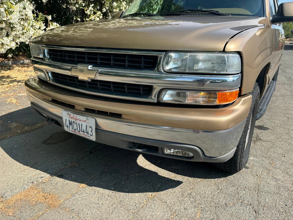 2000 Chevrolet Suburban 9th Gen - Image 28 of 31
