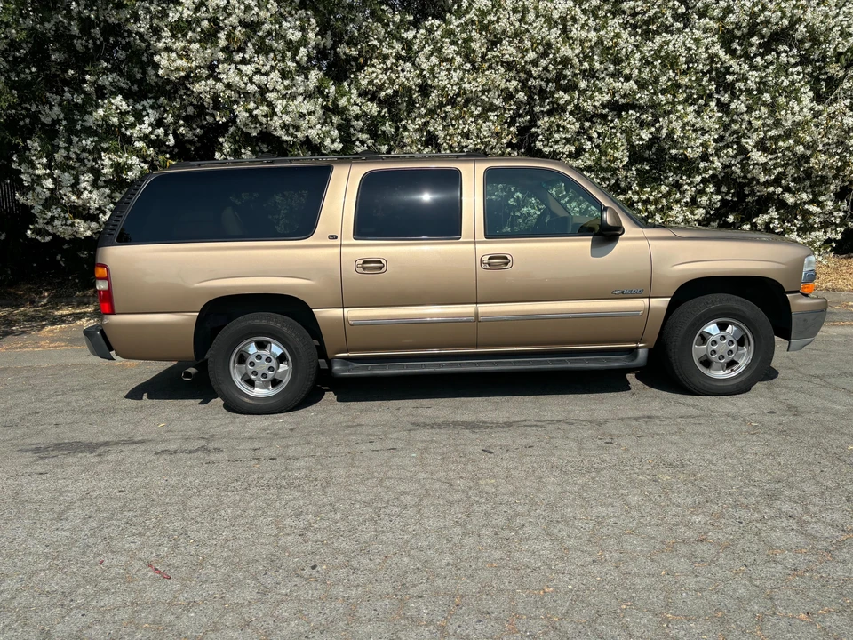 2000 Chevrolet Suburban 9th Gen - Image 22 of 31