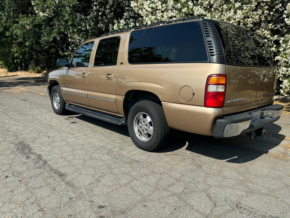 2000 Chevrolet Suburban 9th Gen - Image 14 of 31
